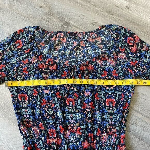 American Eagle Romper Blue Red Floral Medium Viscose Pockets Vacation - Picture 9 of 12